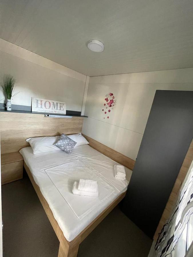 H&S Mobile Home Privlaka  Exteriér fotografie